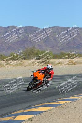 media/Mar-24-2025-Moto Forza (Mon) [[57ce5c5cff]]/1-Advanced Group/Session 3 (Turn 6 Inside)/